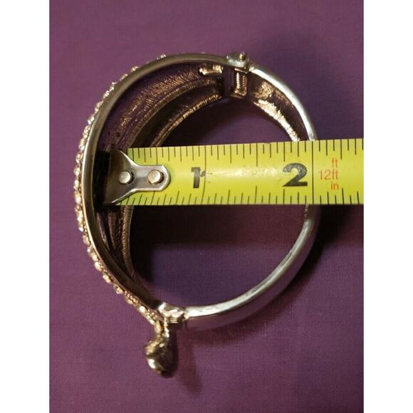 Chunky Large Leaf Shaped Hinged Bracelet, Silver Tone & Clear Glass Rhinestones - Picture 15 of 15